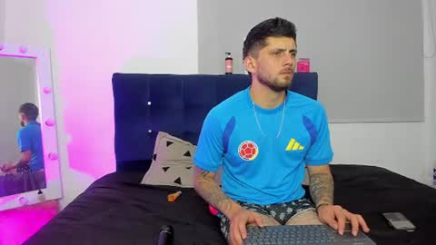 Loggan and aria online show from June 28, 5:24 am