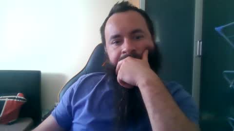 london_man1988 online show from May 30, 9:31 am