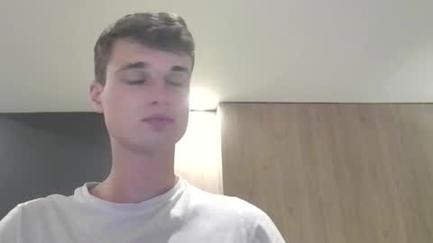 london_tomy online show from October 4, 1:10 am