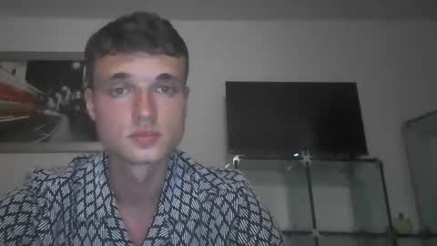 london_tomy online show from November 20, 5:07 am