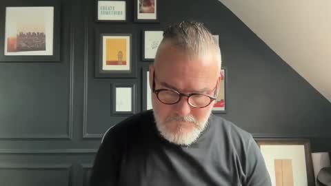 EnglishBear online show from October 8, 9:13 am