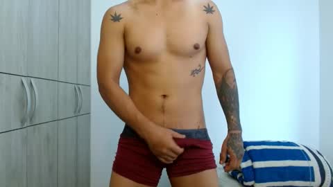 lonelydick2002 online show from February 3, 7:10 pm