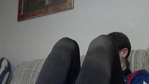 Snapshot of longnight5 chatting on February 23, 9:47 pm Alejandro Rulitos Twitter longnight55 Intagram 5longnight5 online show from February 23, 9:47 pm