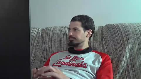 Snapshot of longnight5 chatting on February 20, 3:41 pm Alejandro Rulitos Twitter longnight55 Intagram 5longnight5 online show from February 20, 3:41 pm