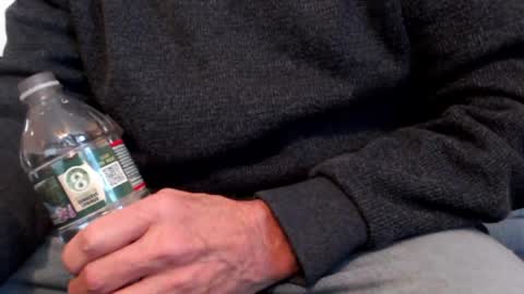 looking469 online show from April 11, 1:25 pm