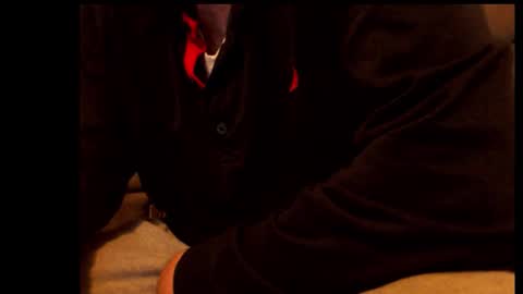 looking469 online show from December 1, 4:04 am