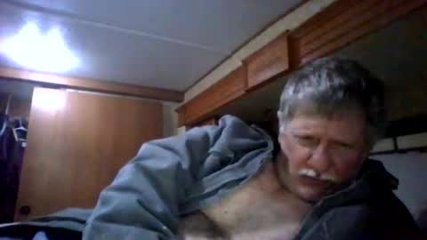 lookingagain181 online show from November 2, 1:04 pm