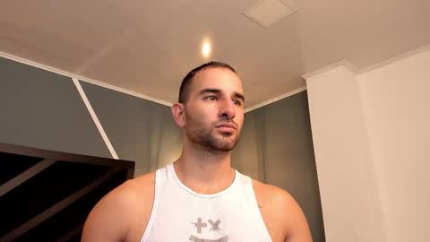  L O R E N Z O  Thumbs Up help  online show from December 17, 6:25 pm