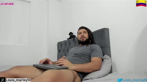 louis_marley_ online show from April 8, 11:35 pm