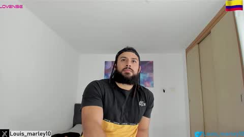 louis_marley_ online show from December 14, 8:38 pm