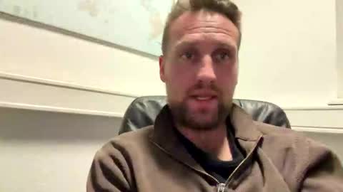 lovefuesse online show from March 9, 4:34 pm