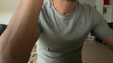 Loveisperfect online show from October 11, 8:07 am