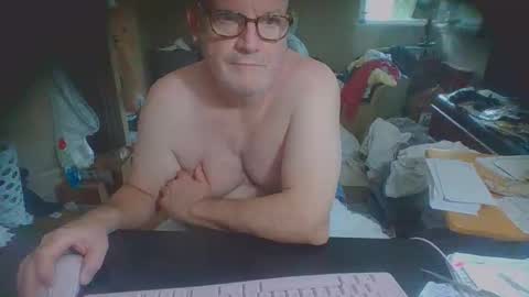 Papi Chulo online show from June 5, 8:47 pm