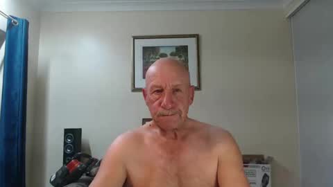 Snapshot of lovesblackazz chatting on February 16, 6:54 am Lovesblackazz online show from February 16, 6:54 am