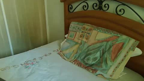 slave lovina online show from March 8, 12:42 pm