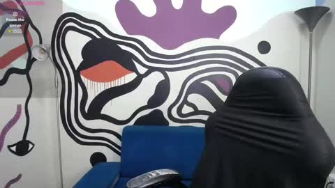 luca online show from November 18, 2:54 pm