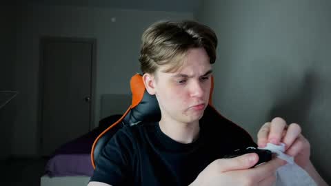 Lucas Gill online show from March 9, 2:18 am