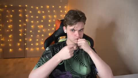 Lucas Gill online show from January 14, 8:48 pm