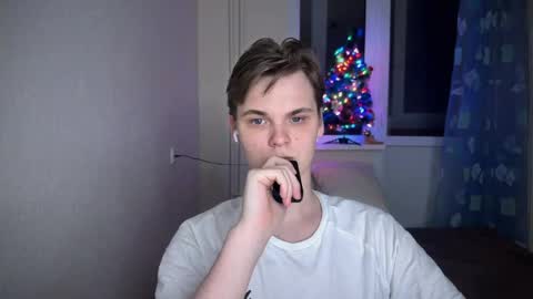 Lucas Gill online show from December 20, 6:02 pm