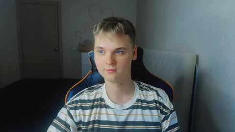 Lucas Gill online show from September 19, 3:07 am