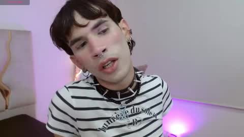 Lucas online show from June 3, 4:03 am