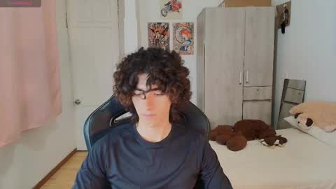 lucas_xo online show from March 18, 3:09 am