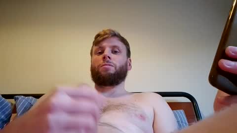 lucasb_87 online show from December 17, 10:55 am