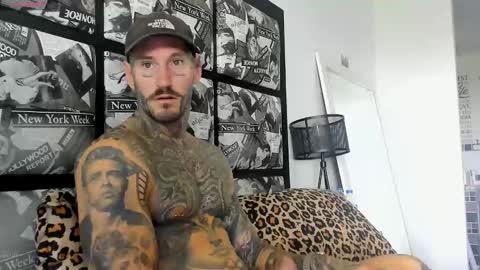 Snapshot of lucasexclusive chatting on March 4, 4:27 am lucasexclusive online show from March 4, 4:27 am