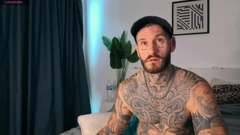 lucasexclusive online show from August 2, 6:23 am