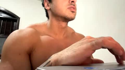 Snapshot of lucasfit24 chatting on February 14, 11:42 am lucasfit24 online show from February 14, 11:42 am
