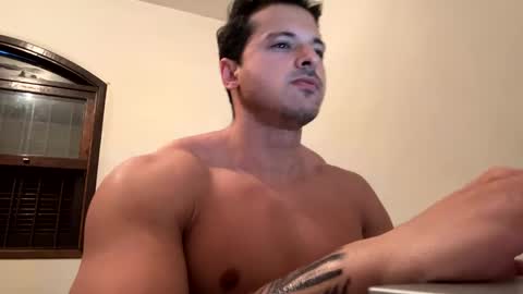 Snapshot of lucasfit24 chatting on January 15, 11:43 am lucasfit24 online show from January 15, 11:43 am