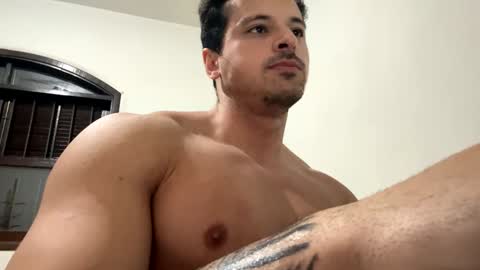 Snapshot of lucasfit24 chatting on January 26, 11:18 pm lucasfit24 online show from January 26, 11:18 pm