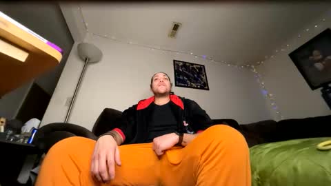 Lucas Cifrady online show from February 8, 6:52 am