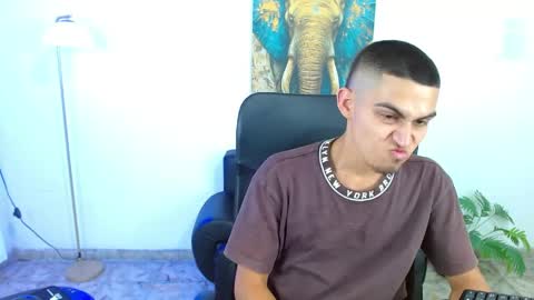 Lucas online show from April 6, 10:10 pm