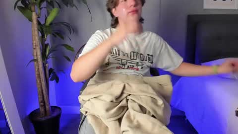 Lucas Morales online show from June 2, 2:51 pm