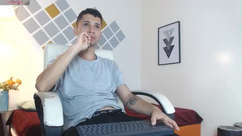 LucassSmith11 online show from February 14, 6:58 pm