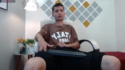 LucassSmith11 online show from March 17, 8:33 pm