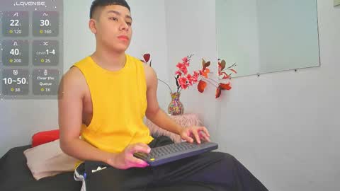 LUCAS TORREZ online show from November 30, 2:46 am