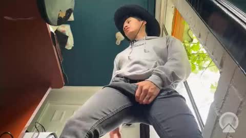 Felipe online show from October 27, 2:30 pm