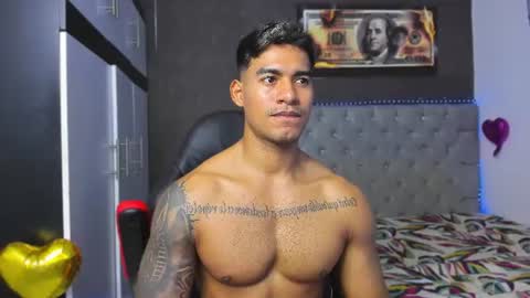 Luigi Independent model online show from July 28, 6:42 pm