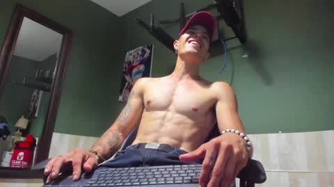 Luis AS online show from December 20, 2:30 am