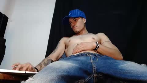 Luis AS online show from November 18, 10:45 pm