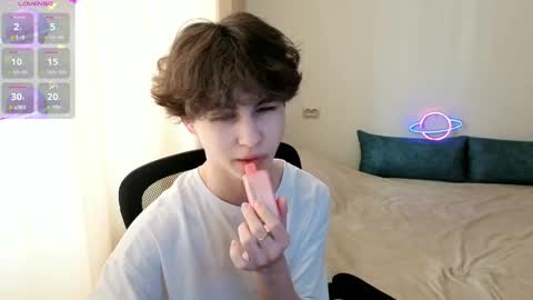 lukahayes online show from March 21, 12:20 pm