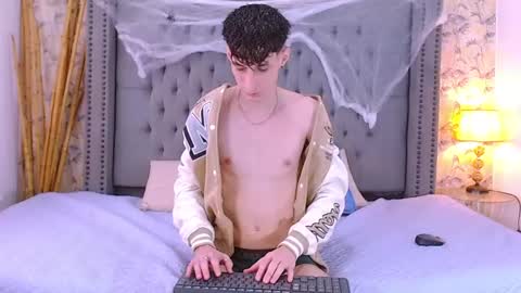 luke_carter online show from October 11, 3:38 pm