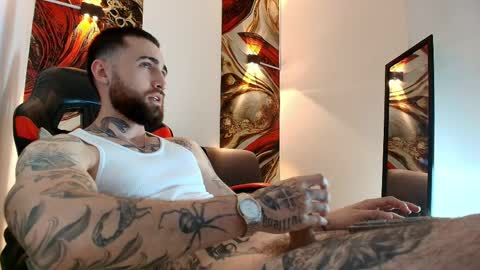 LUKE online show from April 8, 2:04 pm