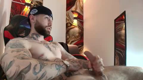 LUKE online show from December 19, 2:14 pm