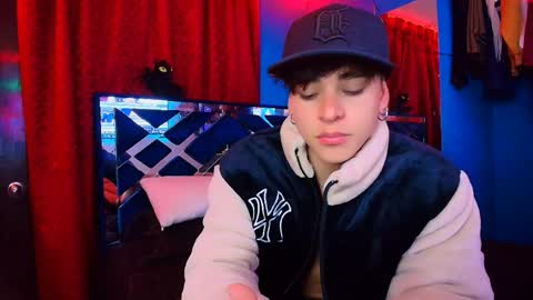 Luke online show from April 12, 2:04 am