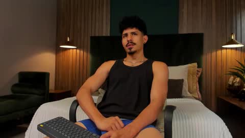 Luke Taylor online show from November 12, 11:27 am