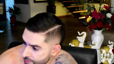 Lukhas f4f online show from February 4, 1:44 am