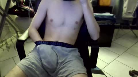 luluarsss online show from January 17, 12:02 am